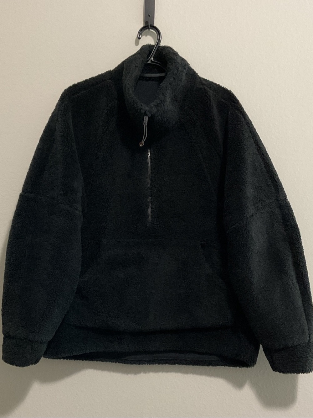 Lululemon Scuba Oversized Fleece Funnel Neck- Size M/L- Color(Black)